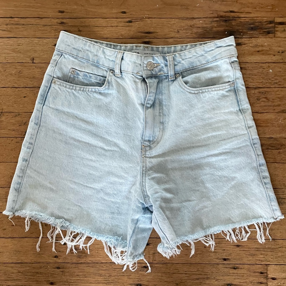 zara denim shorts